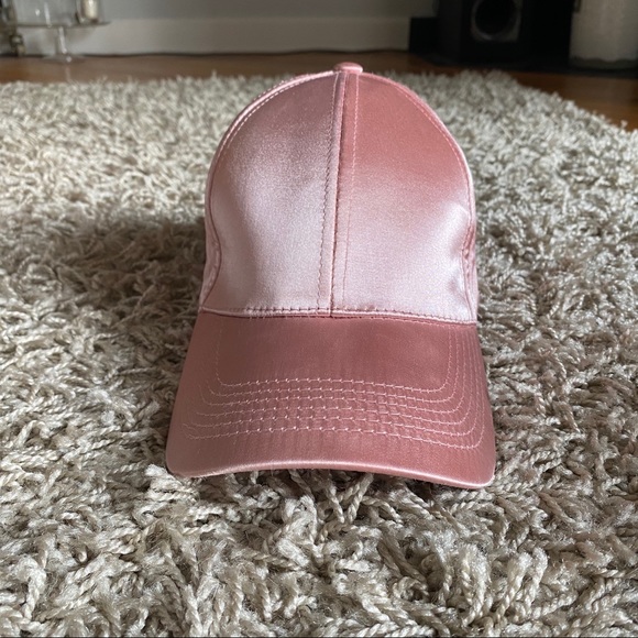 Accessories - Pink satin hat